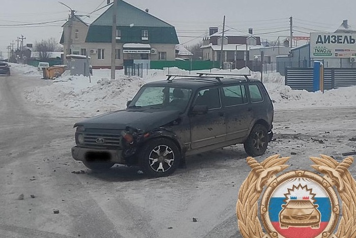 В Энгельсе водитель «Нивы» пострадал в ДТП с иномаркой В Энгельсе водитель «Нивы» пострадал в ДТП с иномаркой