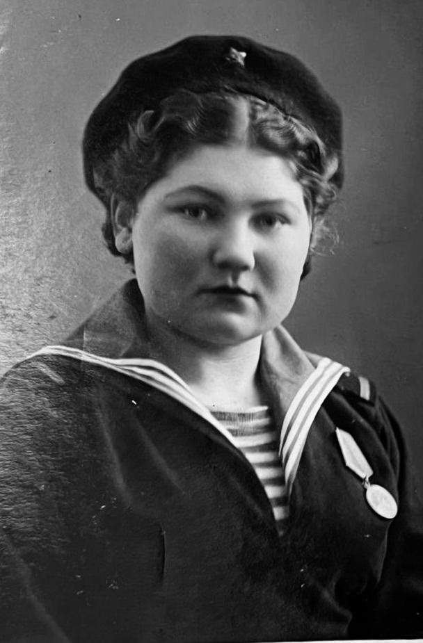 Ветеран из Балашова Мария Агаповна Зеленская в молодости