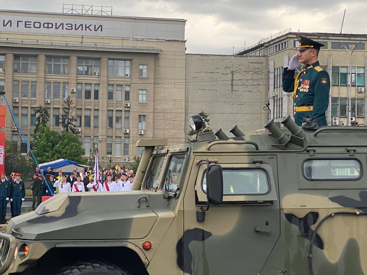 Парад в Саратове 8 мая 2025 2