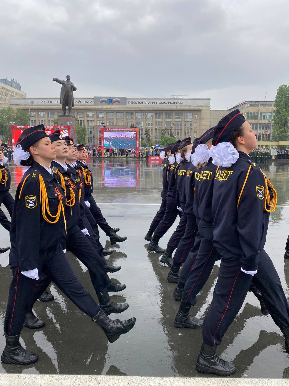 Парад в Саратове 8 мая 2025 12