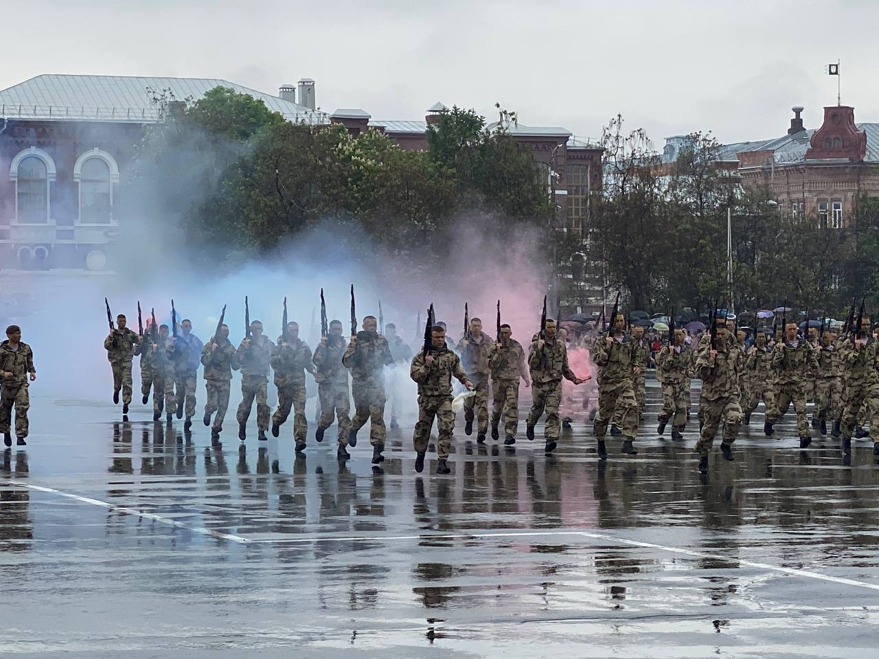 Парад в Саратове 8 мая 2025 13