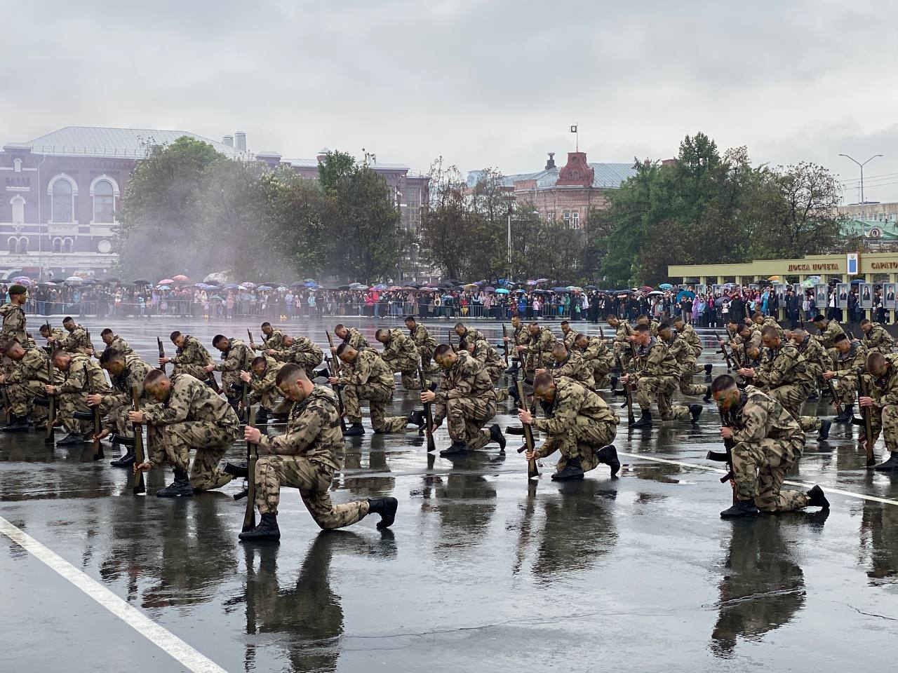 Парад в Саратове 8 мая 2025 14