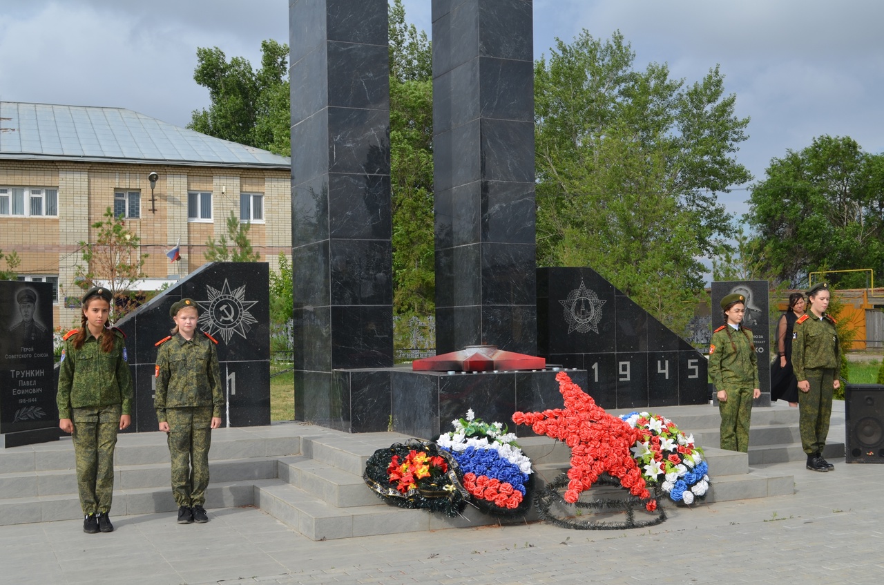 Ко Дню Победы про Ровенский район мемориал