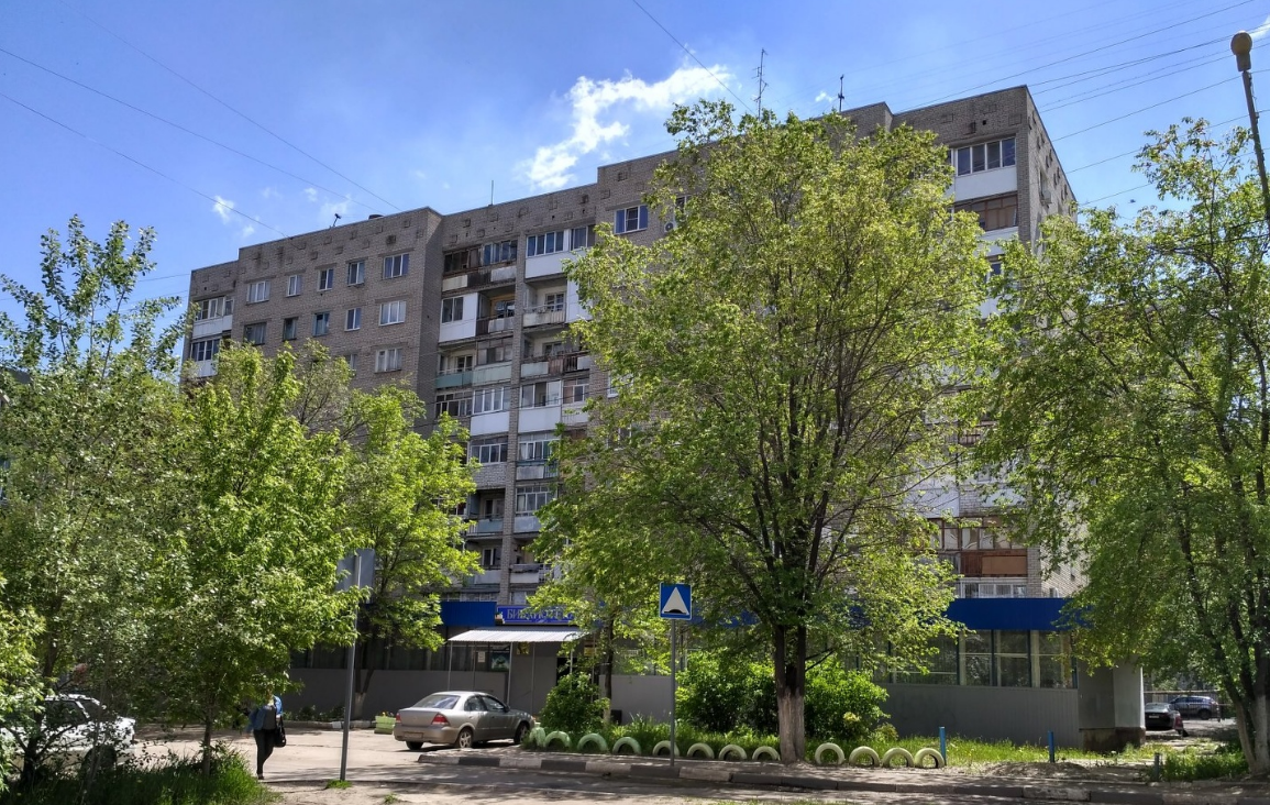 Мужчина пострадал при падении с высоты в Саратове Мужчина пострадал при падении с высоты в Саратове