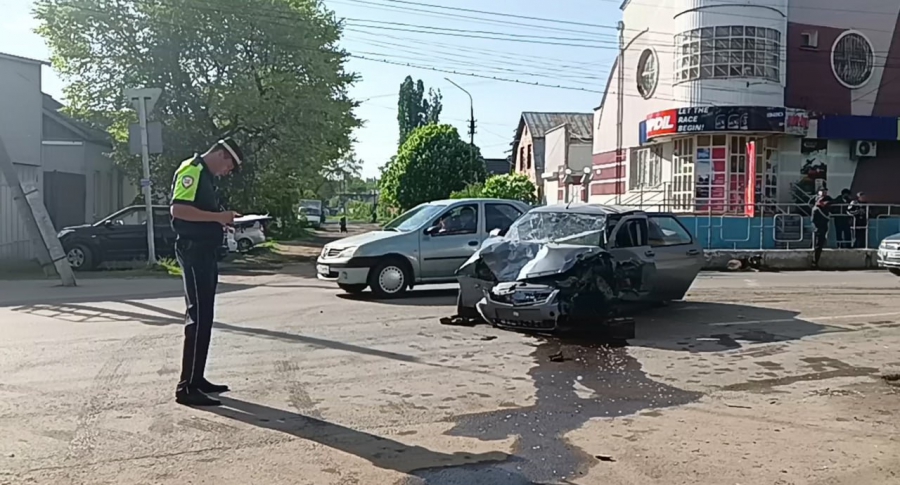 Водитель, насмерть сбивший человека в центре Саратова, заявил о потере сознания за рулем