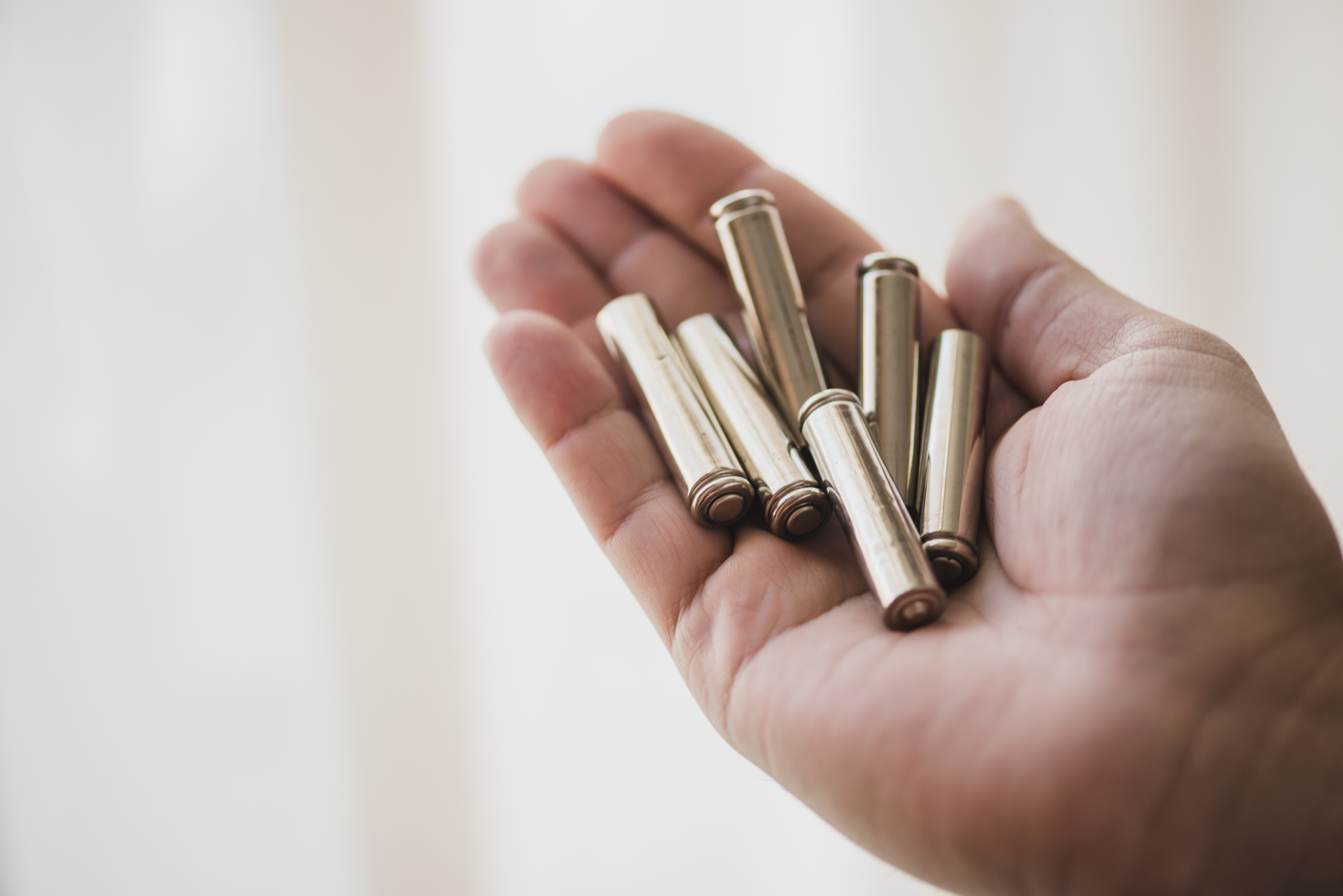 Саратовец нашёл на берегу реки патроны и оставил их себе