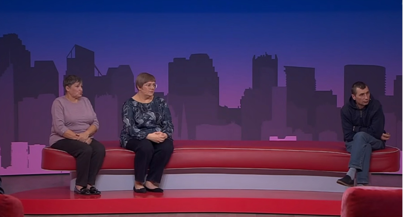 В саратовском селе мужчина преследует и избивает кнутом бывшую сожительницу с ребёнком: возбуждено дело