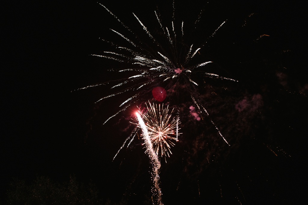 Новогодние праздники в Саратовской области пройдут без салютов и массовых гуляний