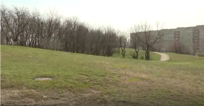 Саратовцы возмутились активистами, защищающими маргиналов-алкашей и выступающими против новой школы