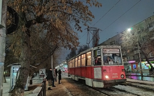Третий день подряд саратовские трамваи №11 курсируют по укороченному маршруту Третий день подряд саратовские трамваи №11 курсируют по укороченному маршруту