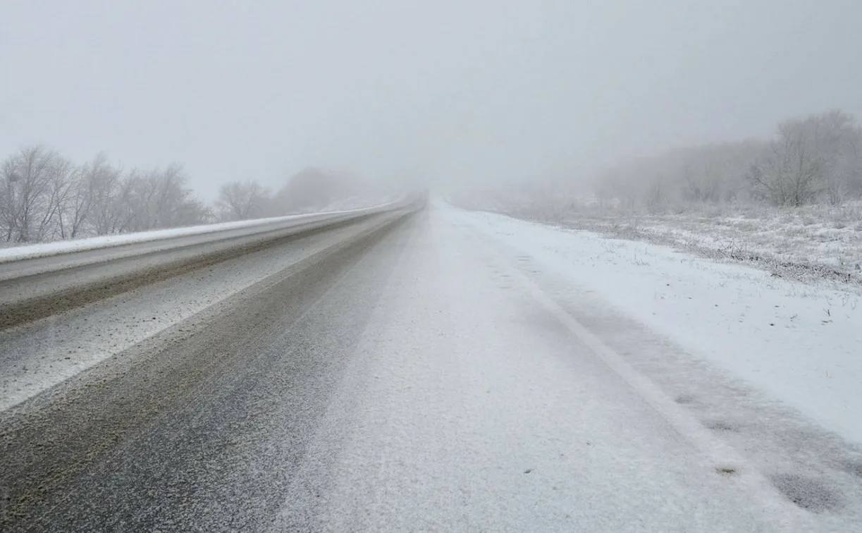 Саратовских автолюбителей предупреждают о сильном тумане на дорогах Саратовских автолюбителей предупреждают о сильном тумане на дорогах