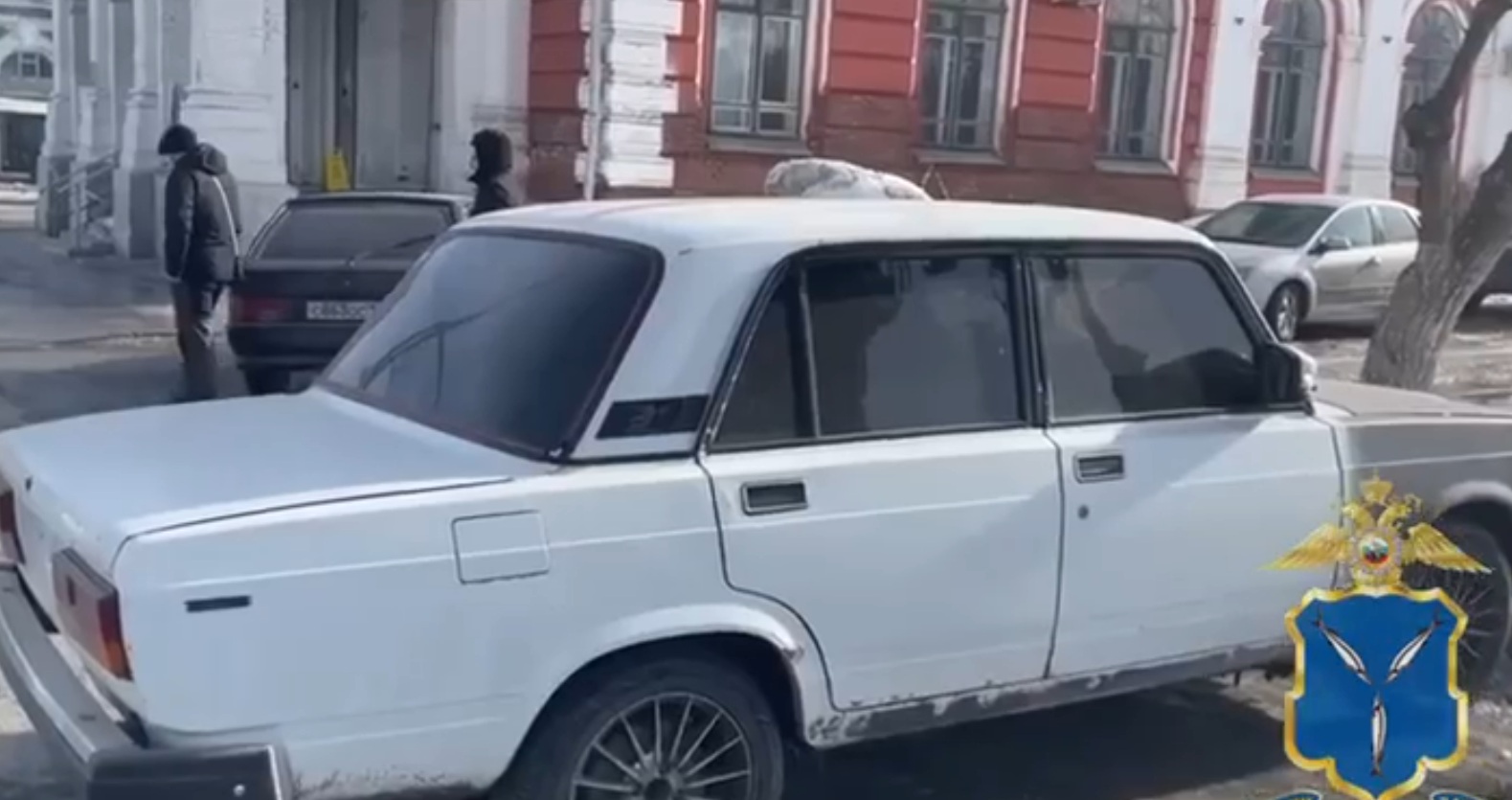 Юноша без прав на тонированной «семерке» разъезжал по центру Саратова