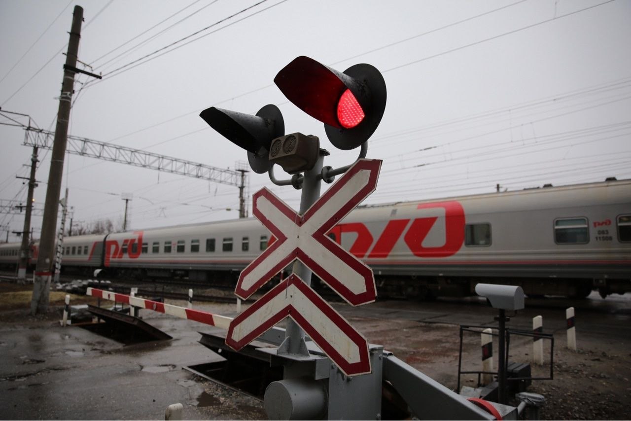 На этой неделе в Саратове дважды будут закрывать железнодорожный переезд На этой неделе в Саратове дважды будут закрывать железнодорожный переезд