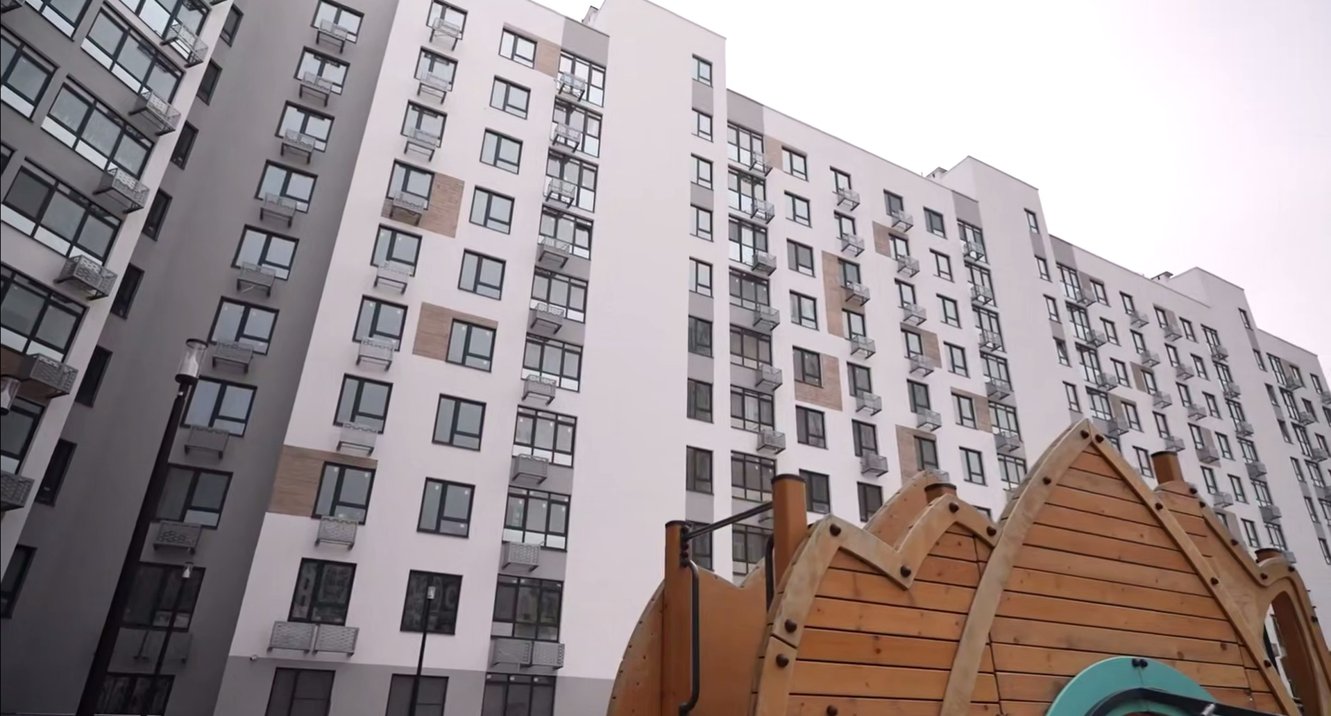 Из аварийных домов переедут в новые квартиры 126 жителей Энгельса Из аварийных домов переедут в новые квартиры 126 жителей Энгельса