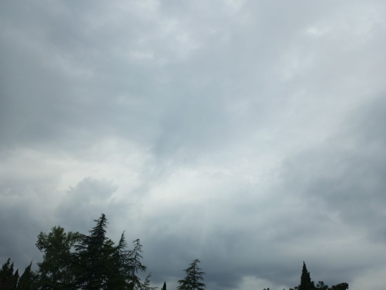 В пятницу в Саратовской области станет немного прохладнее