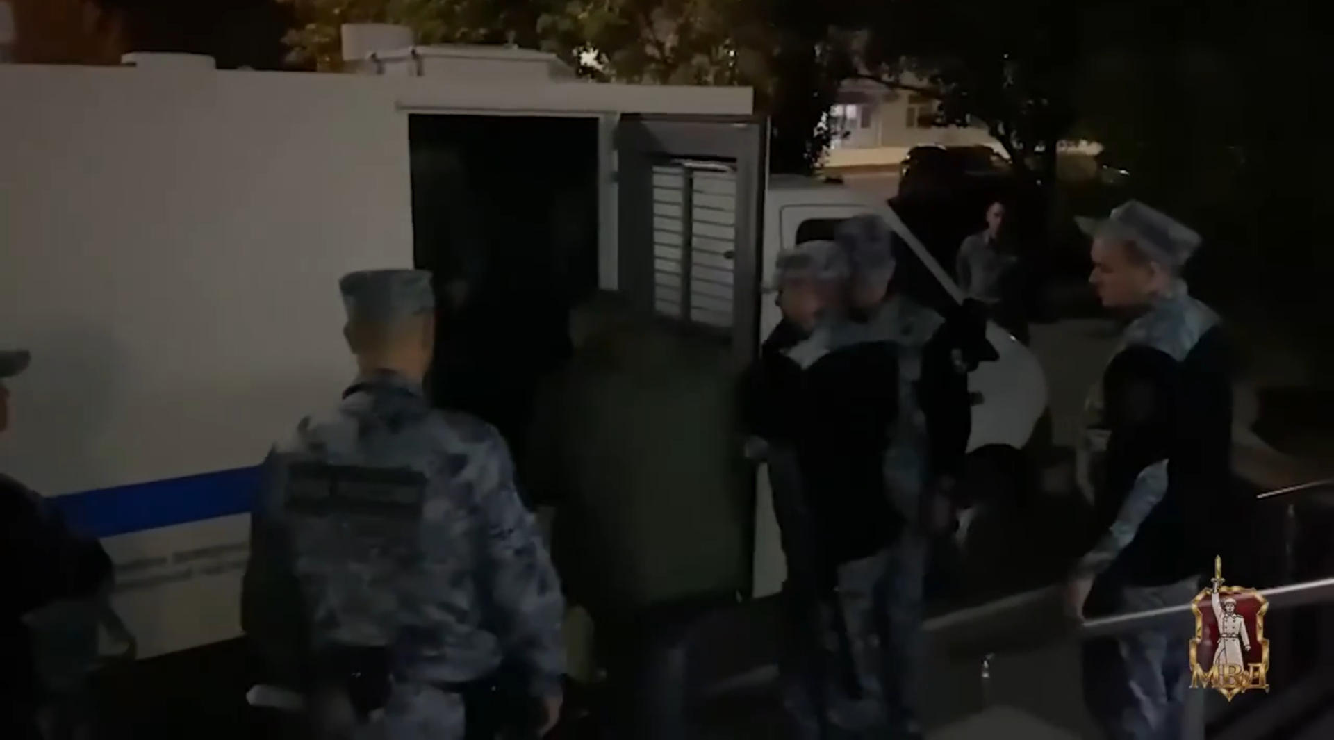 В Волгограде задержали саратовского предпринимателя за хищение 38 млн рублей В Волгограде задержали саратовского предпринимателя за хищение 38 млн рублей