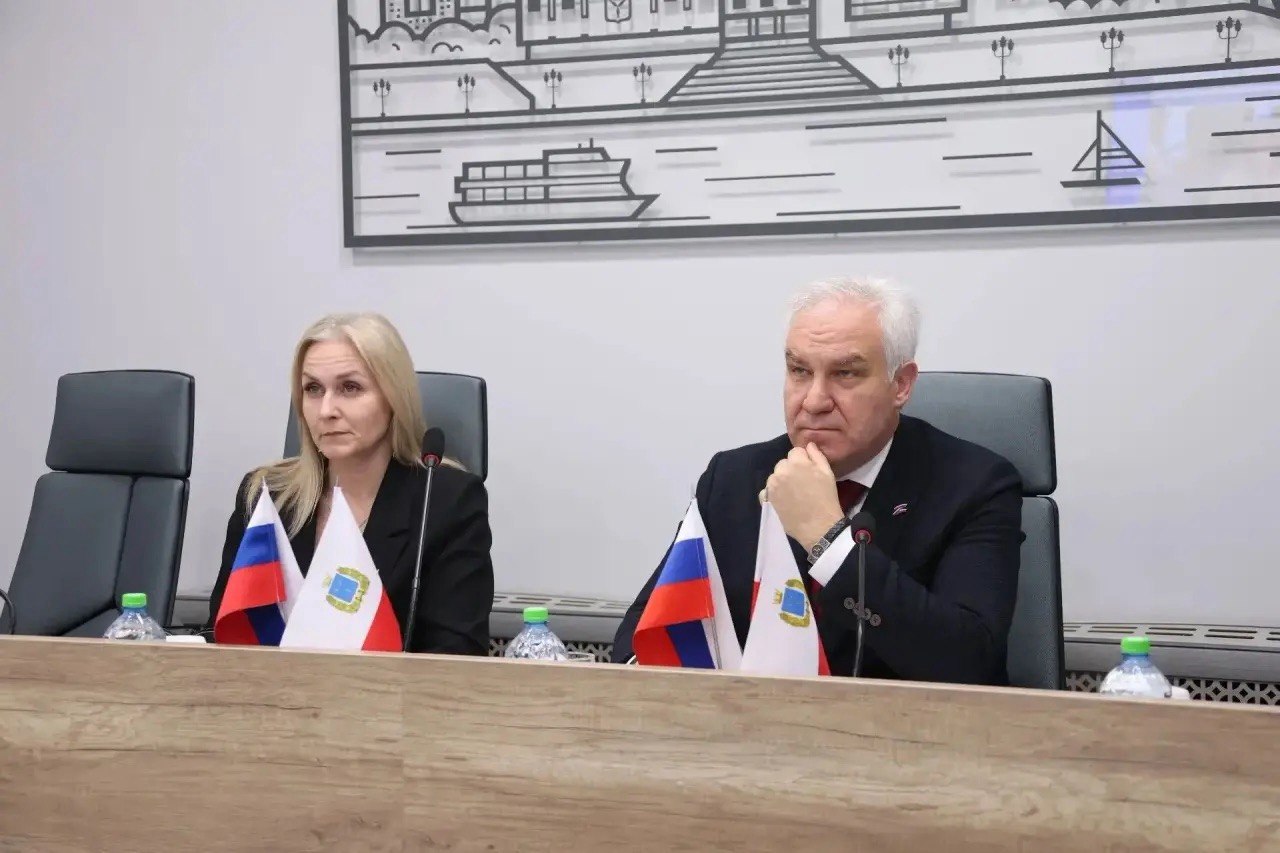 Спикер Саратовской облдумы предложил шахматами отвлекать школьников от опасного досуга