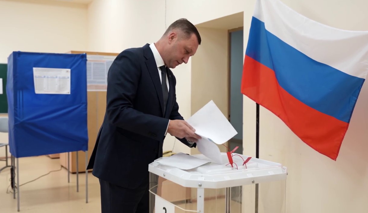 Бусаргин проголосовал на выборах в Госдуму и призвал саратовцев участвовать Бусаргин проголосовал на выборах в Госдуму и призвал саратовцев участвовать