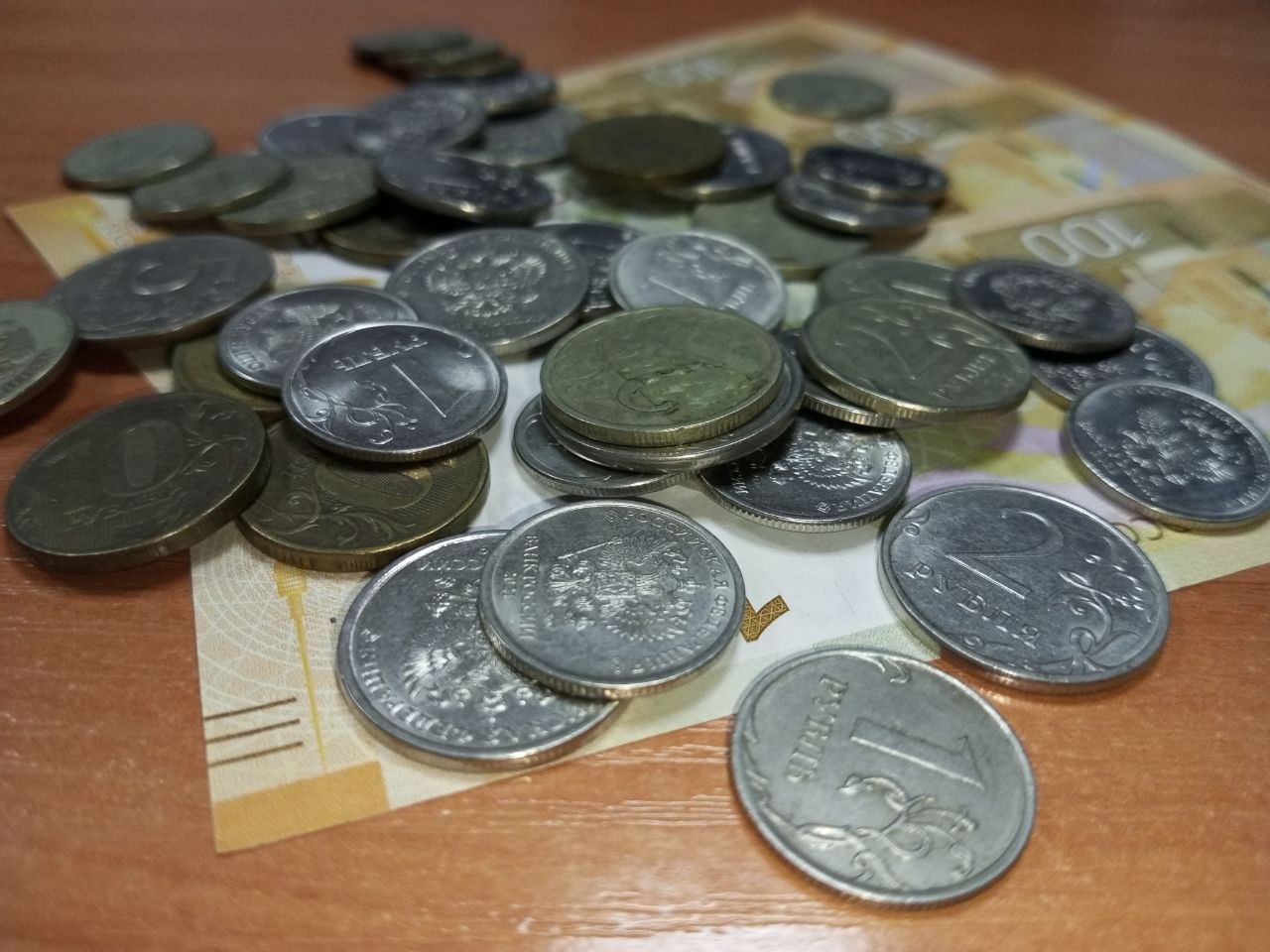 Саратовские врачи узнали из интернета, что зарабатывают 98 тысяч рублей в месяц Саратовские врачи узнали из интернета, что зарабатывают 98 тысяч рублей в месяц