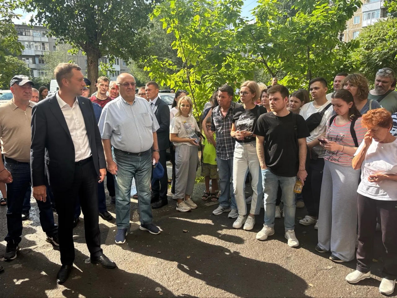 Пострадавшим от атаки БПЛА саратовцам сообщили, куда обращаться за помощью Пострадавшим от атаки БПЛА саратовцам сообщили, куда обращаться за помощью