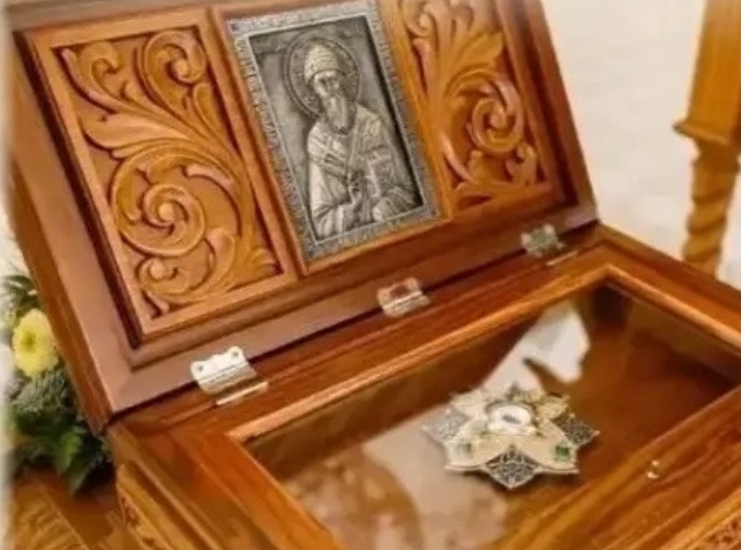 В Саратов прибудет ковчег с мощами Спиридона Тримифунтского В Саратов прибудет ковчег с мощами Спиридона Тримифунтского