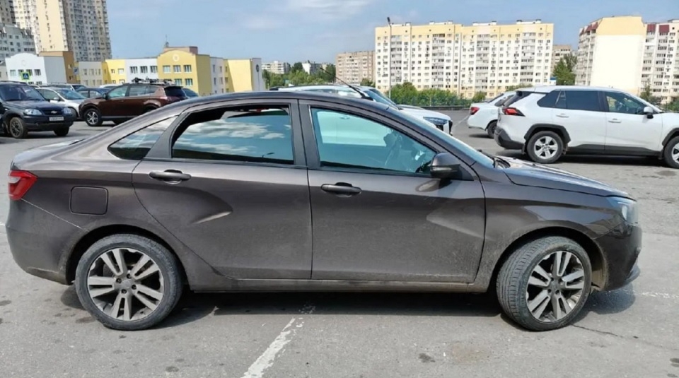 Саратовский автолюбитель накопил 90 штрафов и спрятал свою машину от приставов Саратовский автолюбитель накопил 90 штрафов и спрятал свою машину от приставов