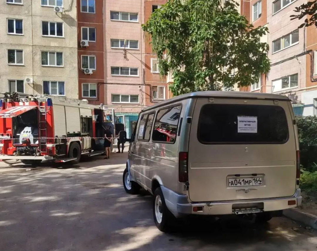 В Энгельсе после атаки БПЛА открыли штаб для помощи пострадавшим В Энгельсе после атаки БПЛА открыли штаб для помощи пострадавшим