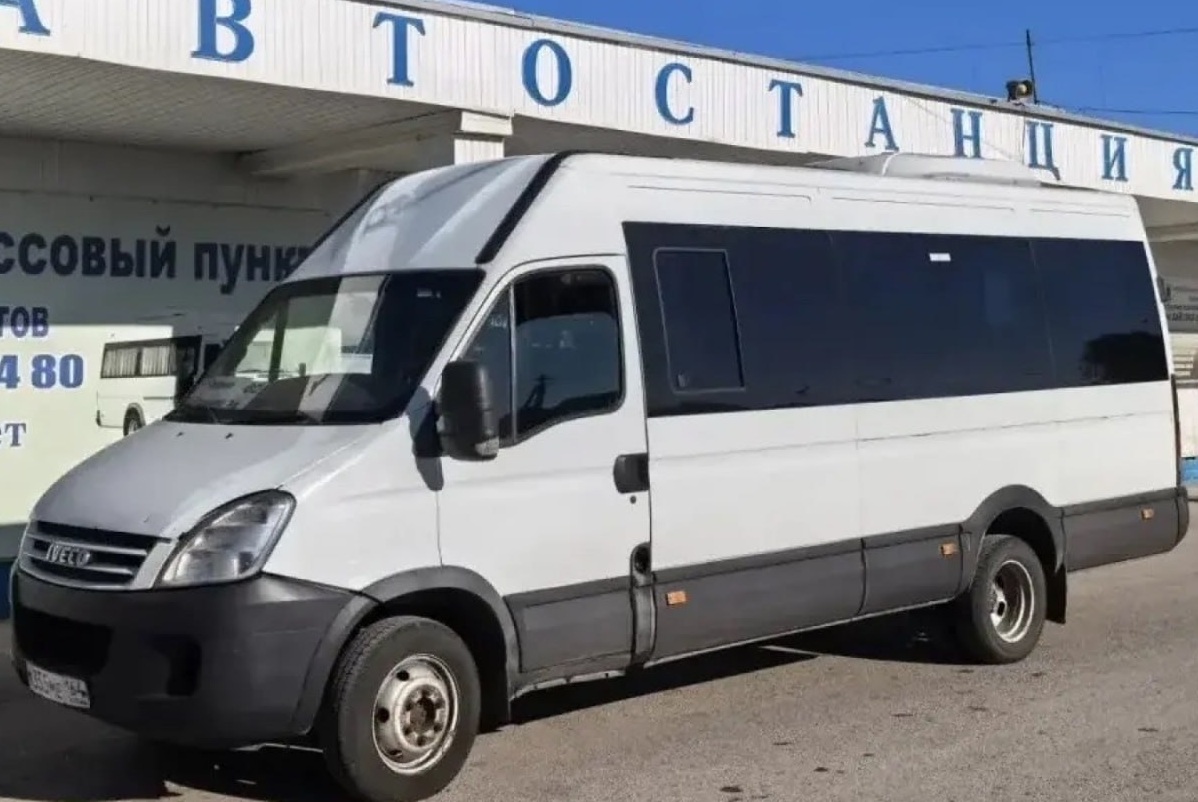Из саратовского райцентра пустили маршрутки до соседних сёл Из саратовского райцентра пустили маршрутки до соседних сёл