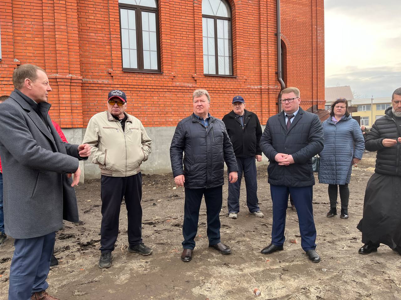 Храм во имя Преподобного Серафима Саровского Калининск обсуждение