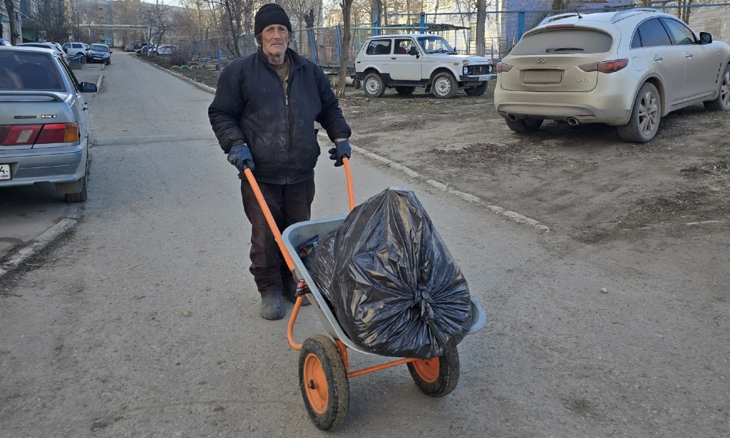 Виктор наводит порядок в Красноармейске