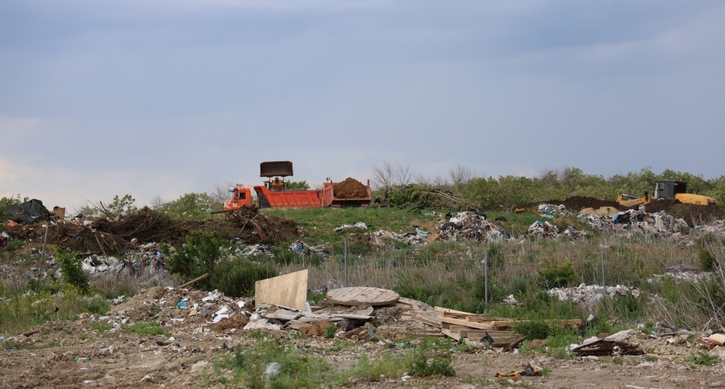 Полигон горит в Красноармейске