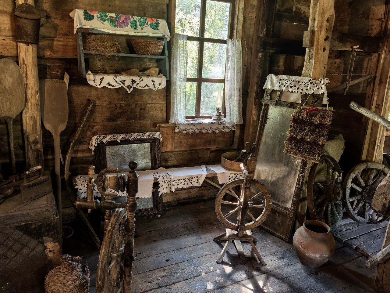 Лох мельница внутри