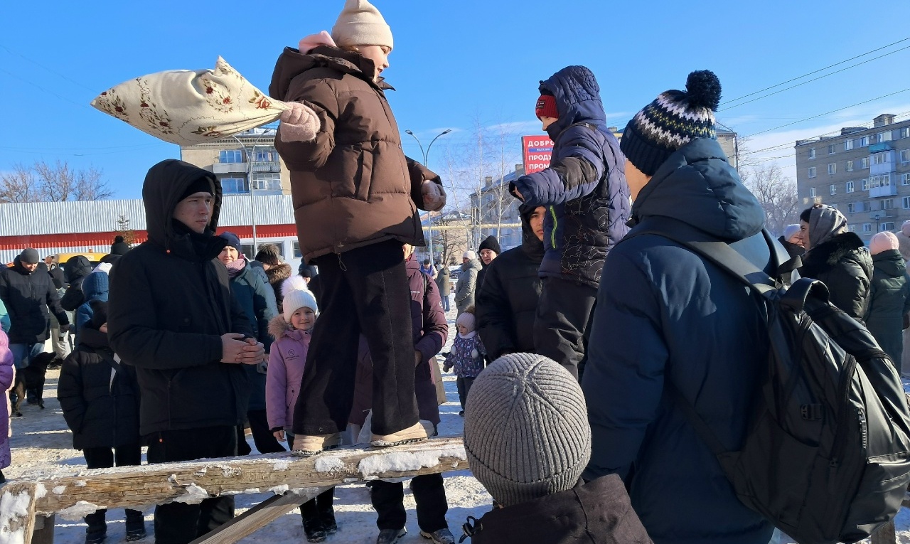 Масленица в Петровске подушечные бом