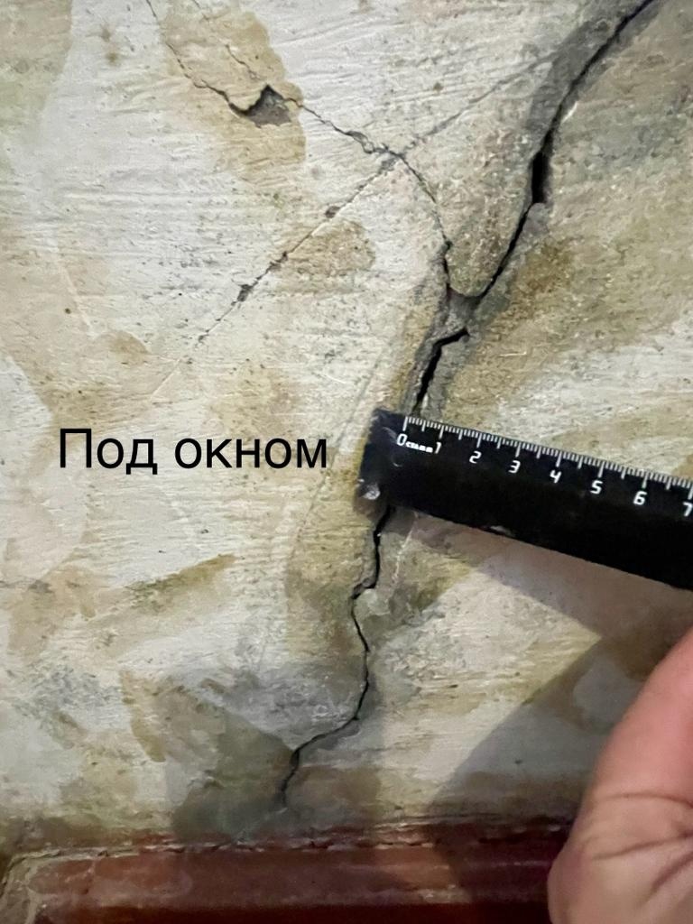 В Балакове разваливается пятиэтажка 3