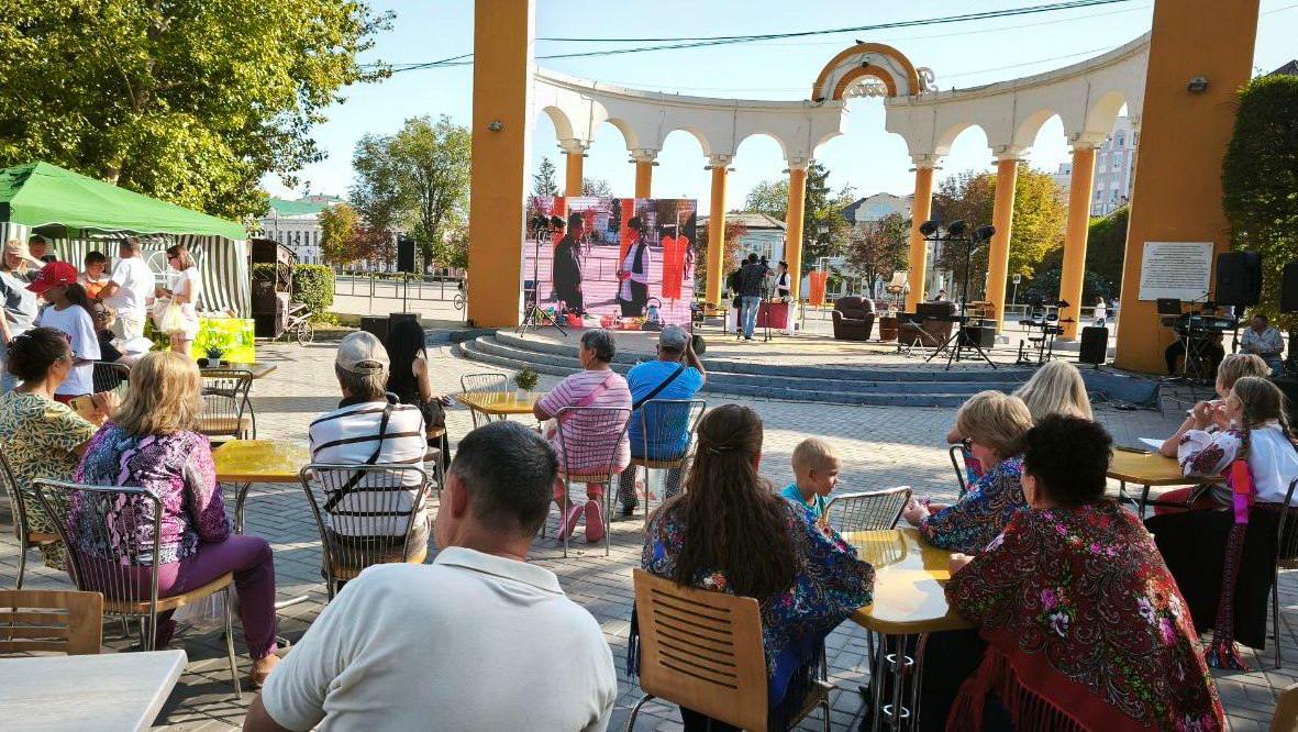 Эстрада в горпарке Энгельса