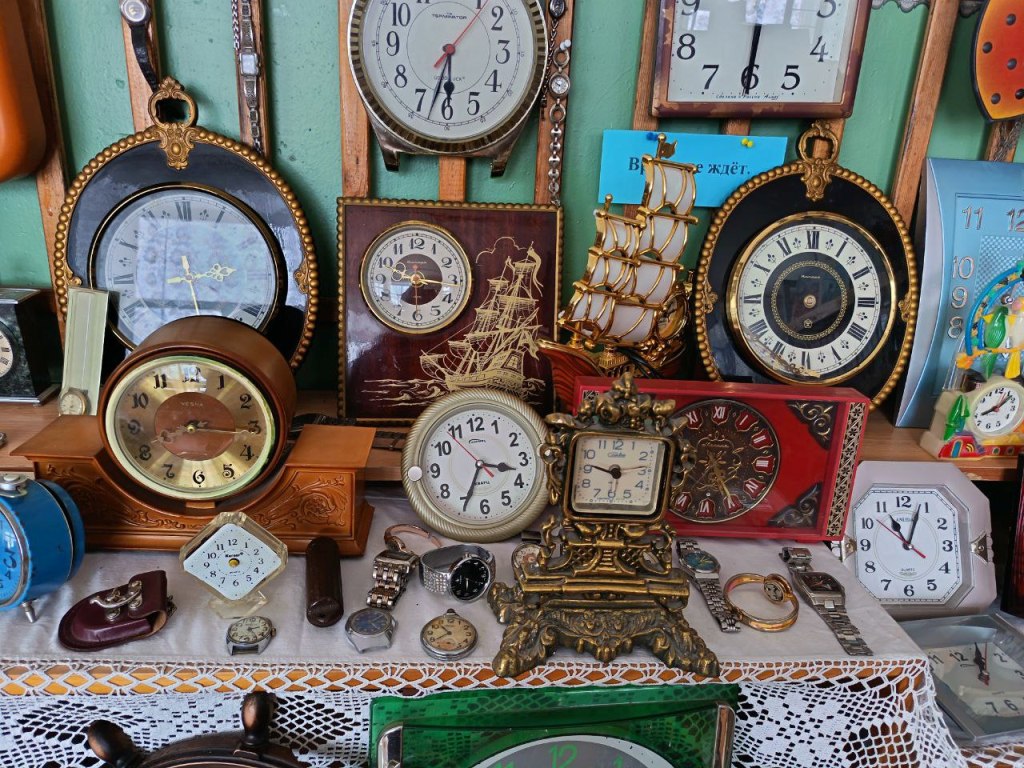 Музей часов в школе Барановки 8