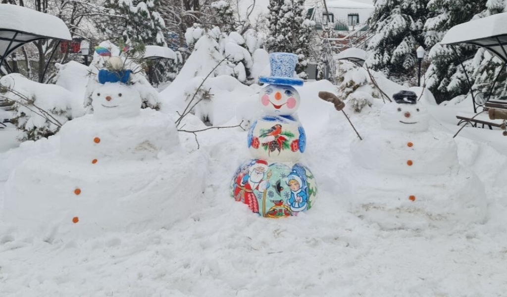 Снеговик в Парусе надежды