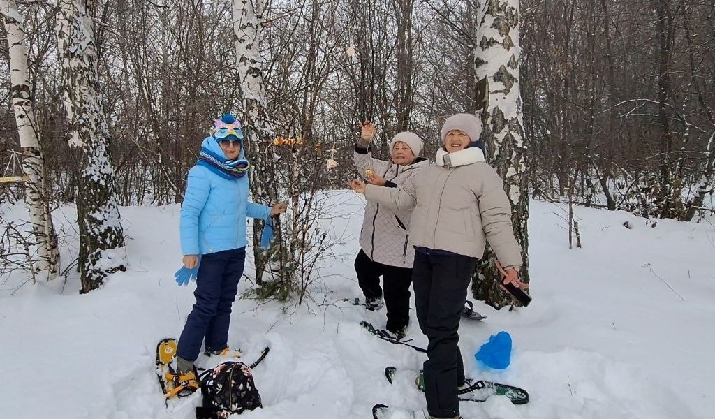 Пенсионеры на прогулке в Хвалынском районе