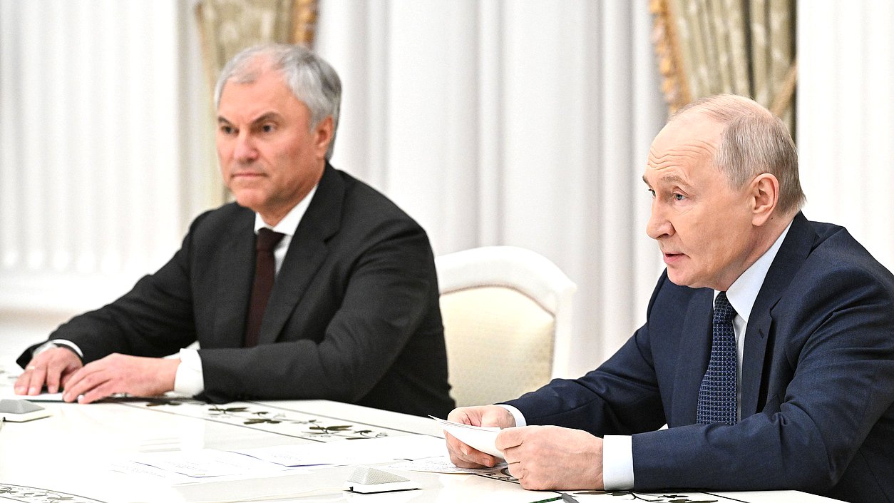 Путин полностью поддержал кандидатуру Володина на пост председателя Госдумы Путин полностью поддержал кандидатуру Володина на пост председателя Госдумы