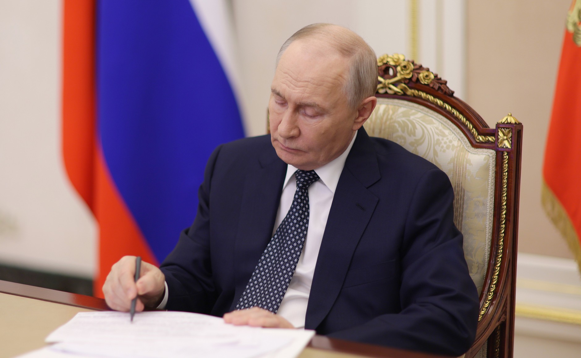 «Это временно»: Путин высказался о ситуации с топливом в России «Это временно»: Путин высказался о ситуации с топливом в России
