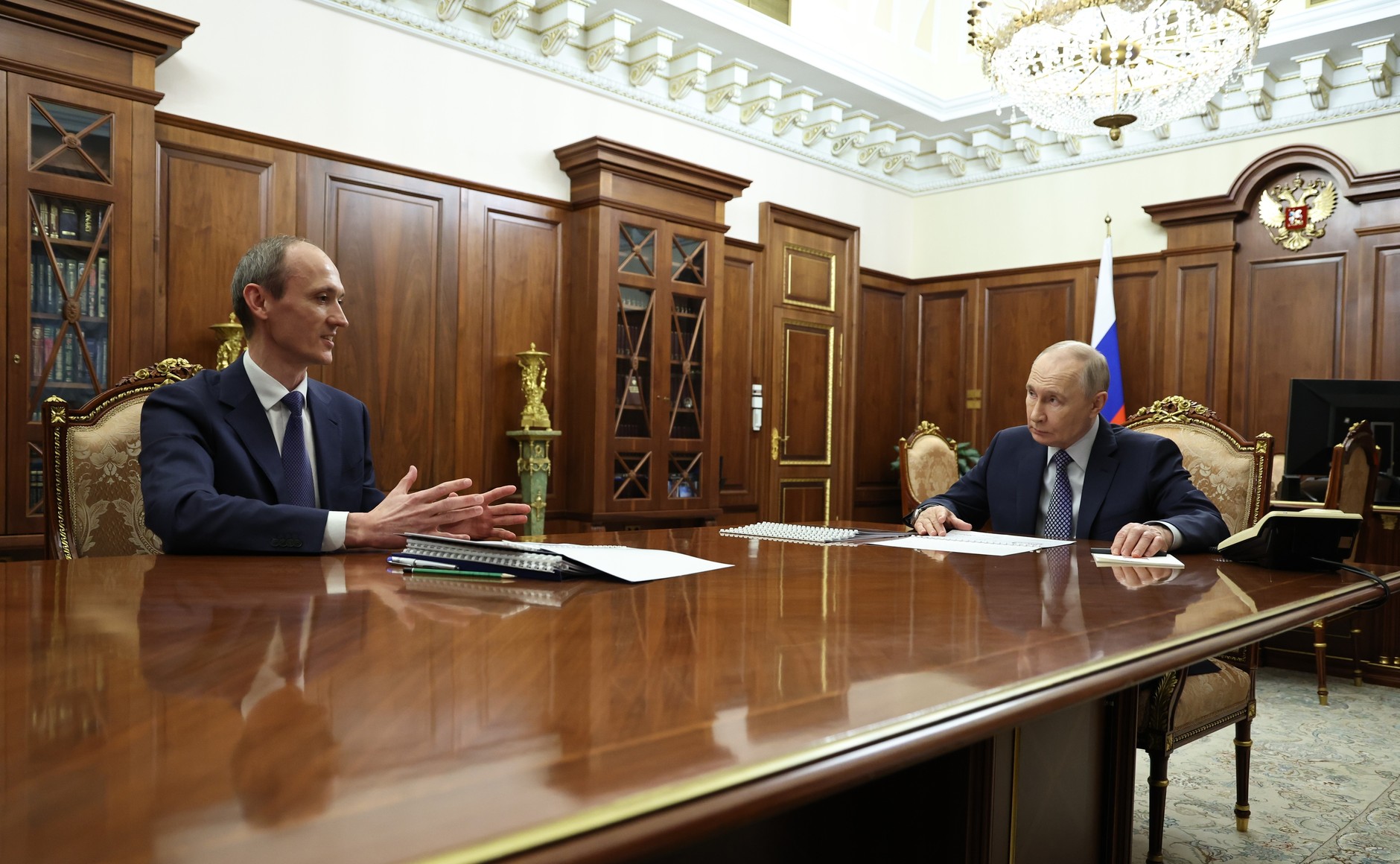 Впервые количество преступлений пошло вниз: Путин обсудил борьбу с кибермошенниками