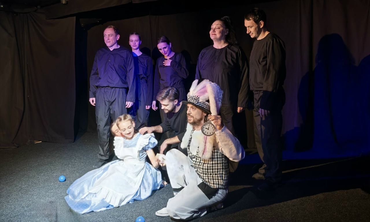 Аня в стране чудес 1