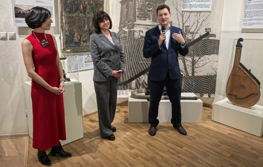 Открытие выставки Одним штрихом