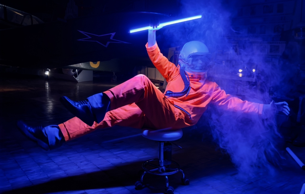 В саратовском музее поставили спектакль о Гагарине с участием самолёта