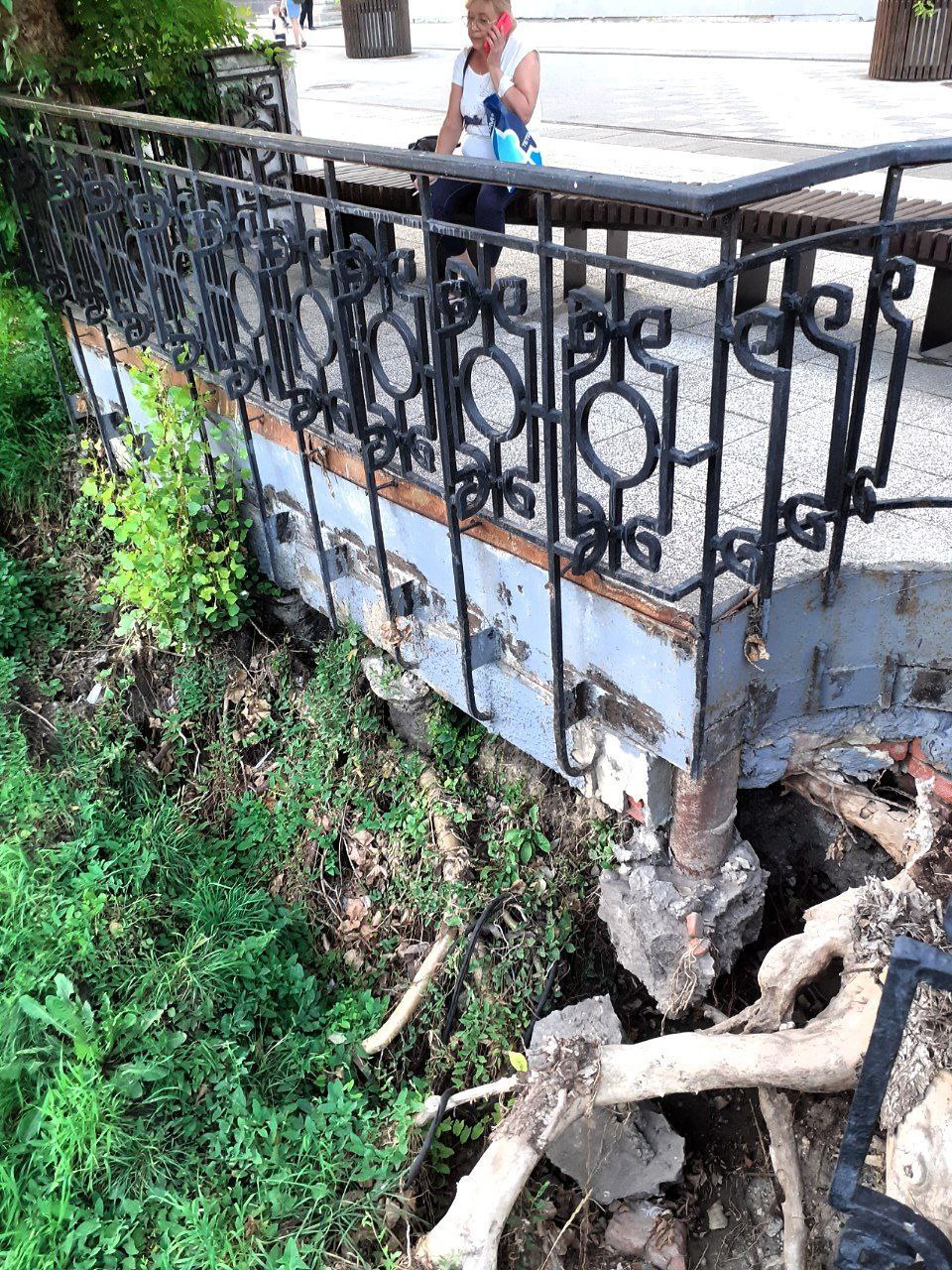 Набережная провалилась 2