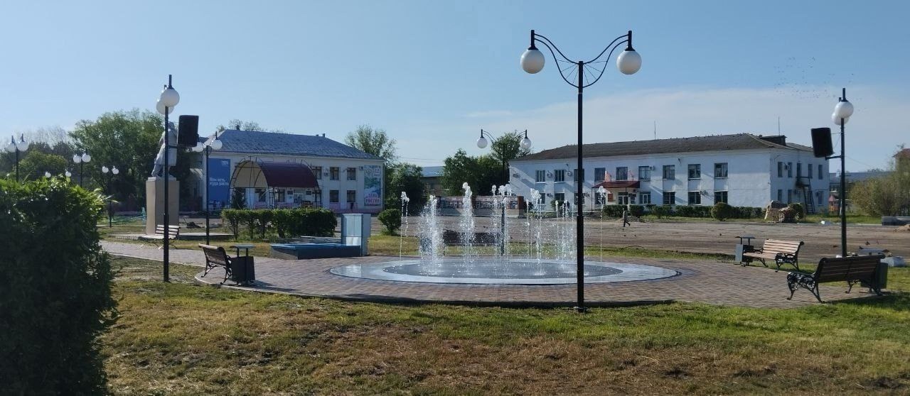 Саратовского губернатора просят сделать дороги и дать воду в родном районе