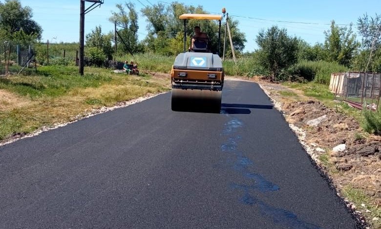 Ремонт дорог в Самойловском районе