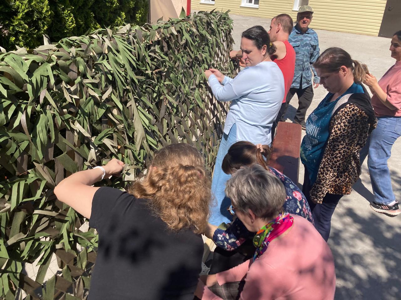 Плетение маскировочных сетей