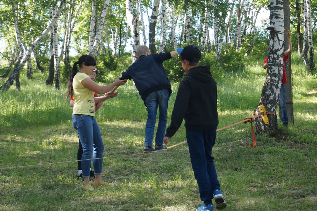 Атаки украинских беспилотников оставили саратовских детей без летних лагерей Атаки украинских беспилотников оставили саратовских детей без летних лагерей