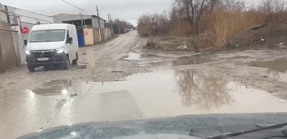 Дороги в Зоринском еще